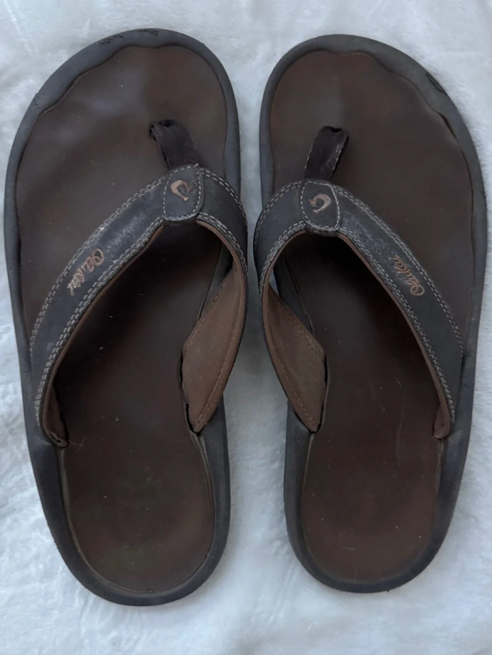 OluKai Dark Brown Leather Toe-Post Sandals
